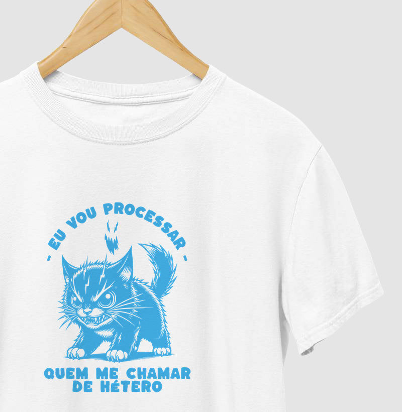 Eu vou processar quem me chamar de hétero