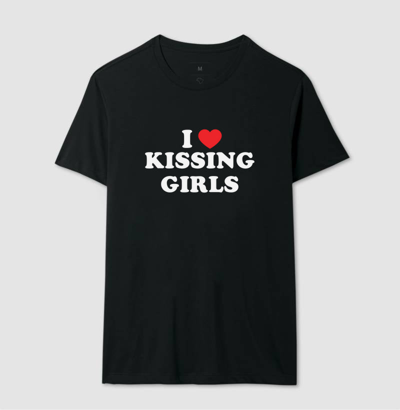 I love kissing girls