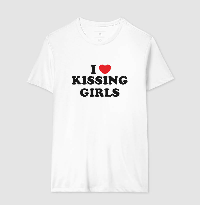 I love kissing girls