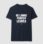 De longe pareço lésbica